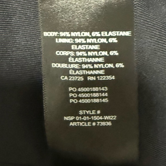 Aritzia Babaton Contour Bodysuit Long Sleeves Black Square Neck NWT - Picture 8 of 9